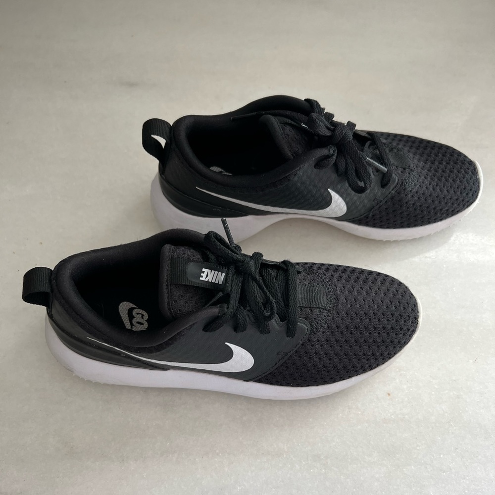 Nike Roshe G Jr. boys' Golf Shoes size 3